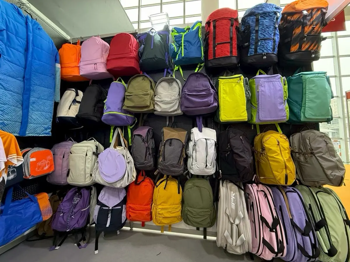 Backpack range on the show wall